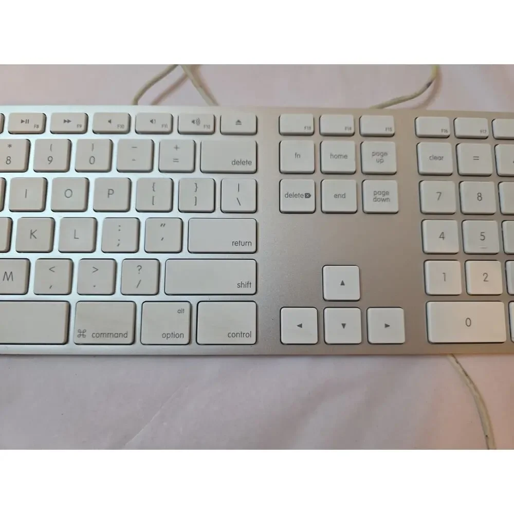 Apple Wired Keyboard A1243 & Mouse A1152 Combo Set